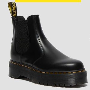 Dr. Marten 2976 Smooth Leather Platform Chelsea Boot